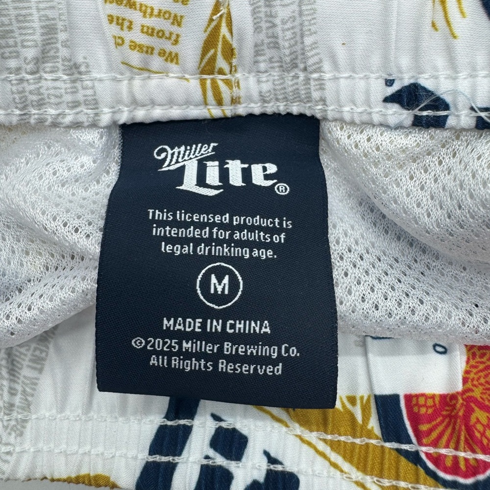 NWT Miler Lite Swim Trunks, Size: M - Picture 4 of 5